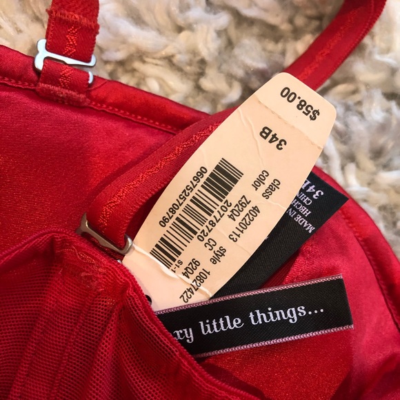 Red Corset - Picture 2 of 2